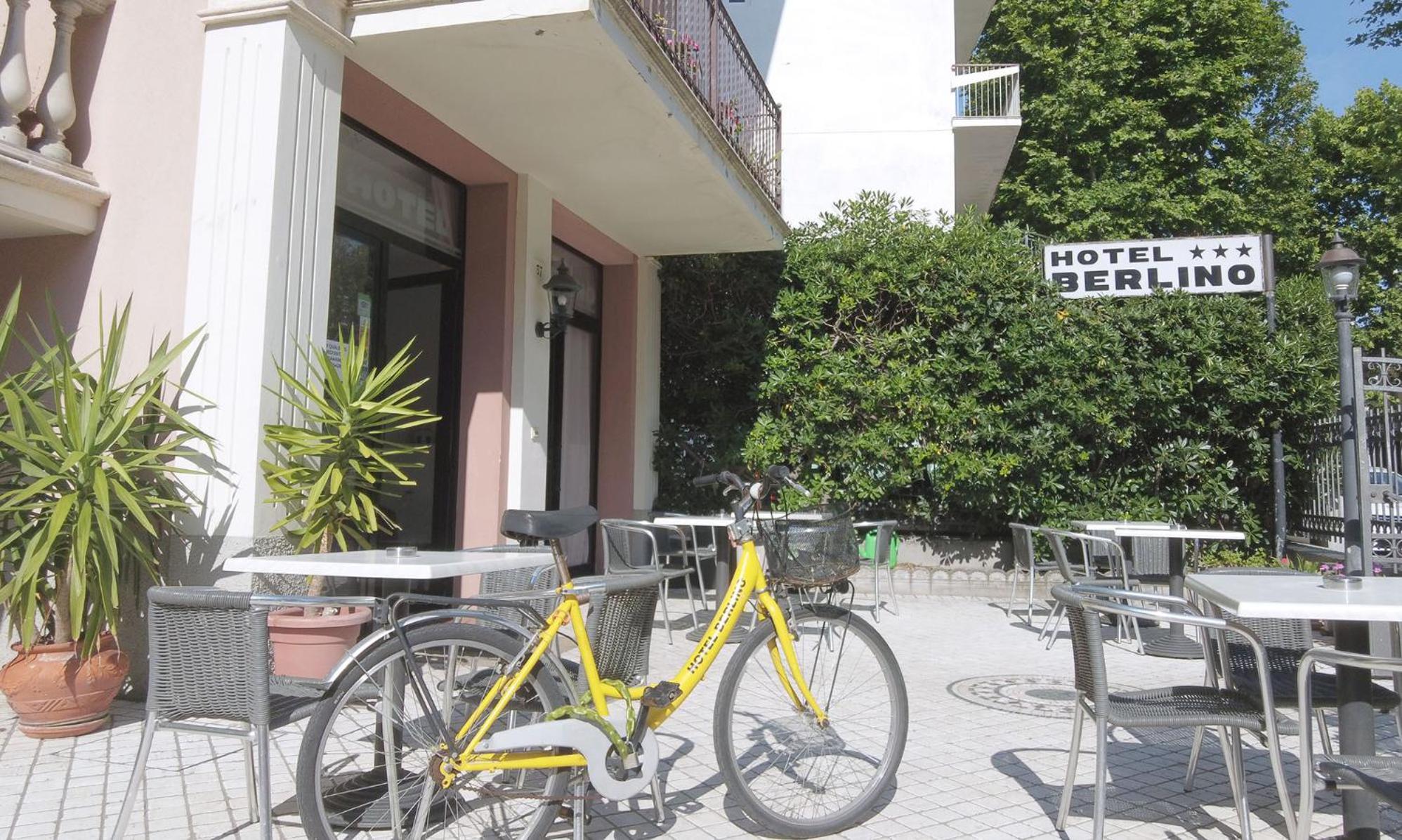 Hotel Berlino كاتوليكا المظهر الخارجي الصورة