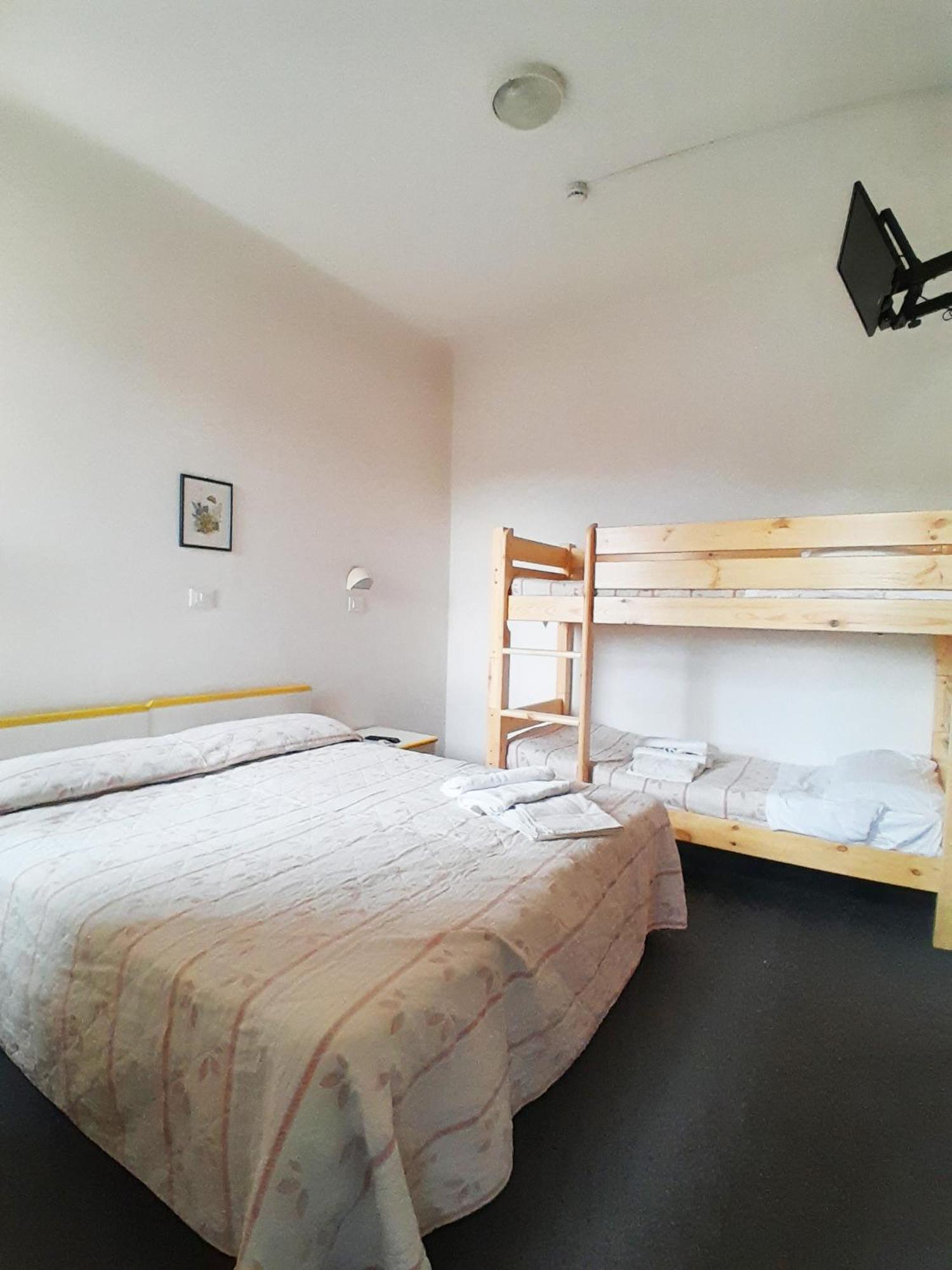 Hotel Berlino كاتوليكا الغرفة الصورة