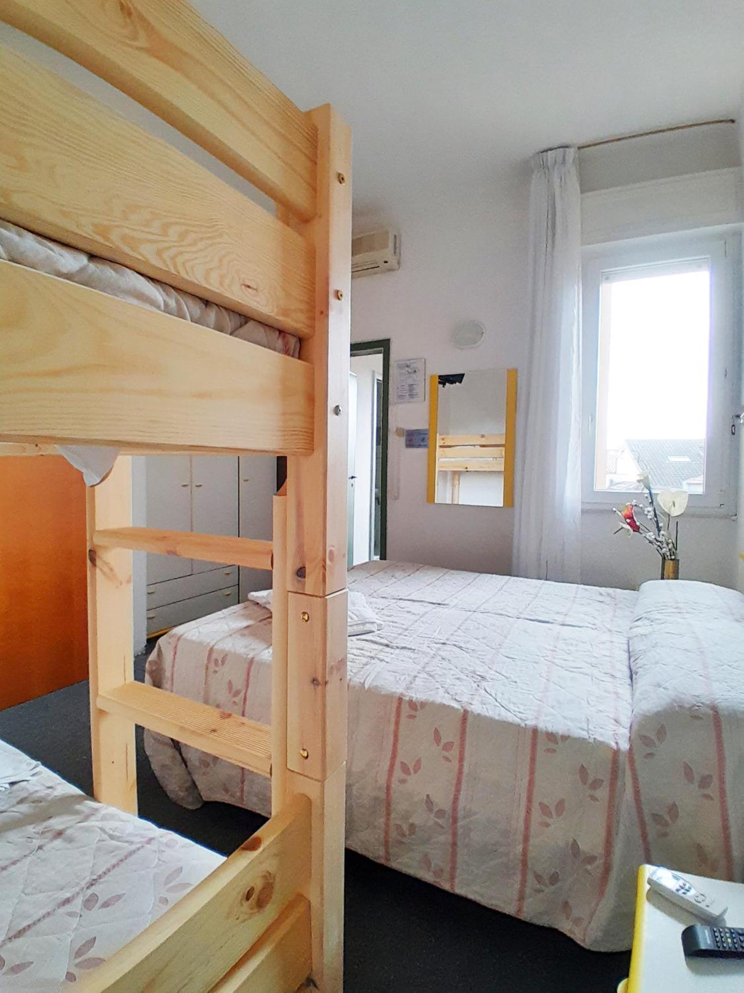 Hotel Berlino كاتوليكا الغرفة الصورة